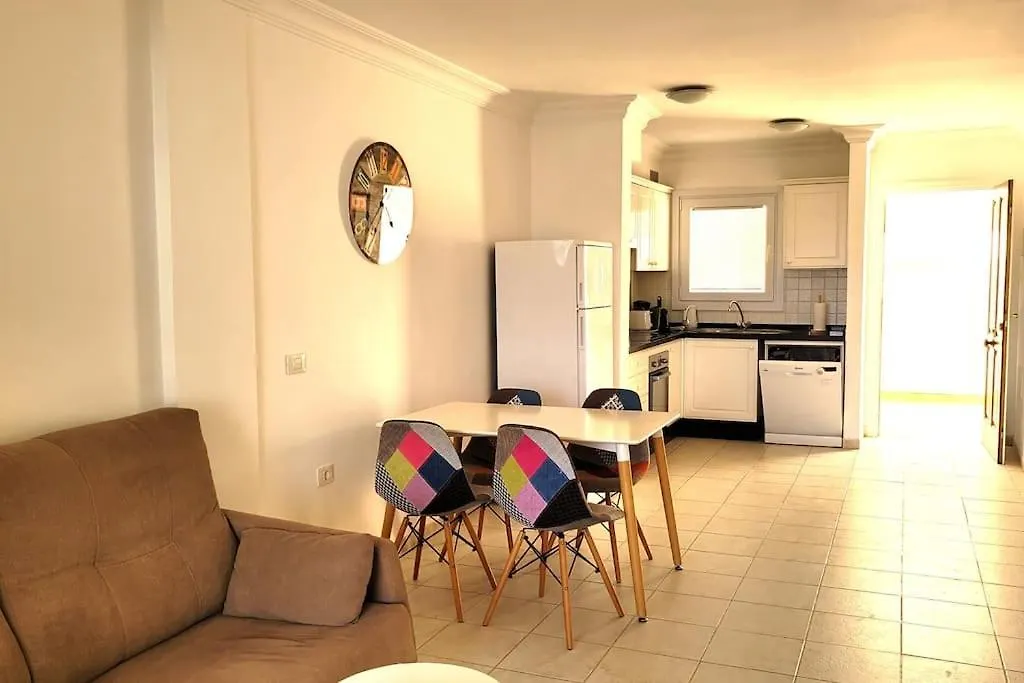 Apartment Schoene Wohnung Mit Meer- Und Bergblick Costa Adeje